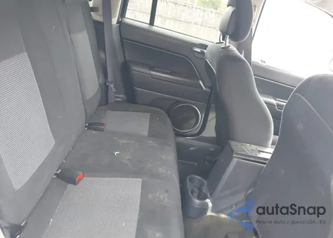 2016 Jeep Compass Sport z USA, uszkodzony, nr VIN 1C4NJCBA6GD665434